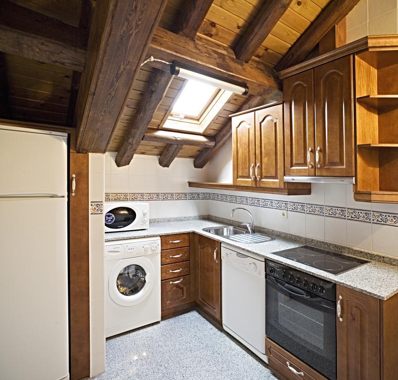 Apartamentos Casa Buisan ブロト 部屋 写真